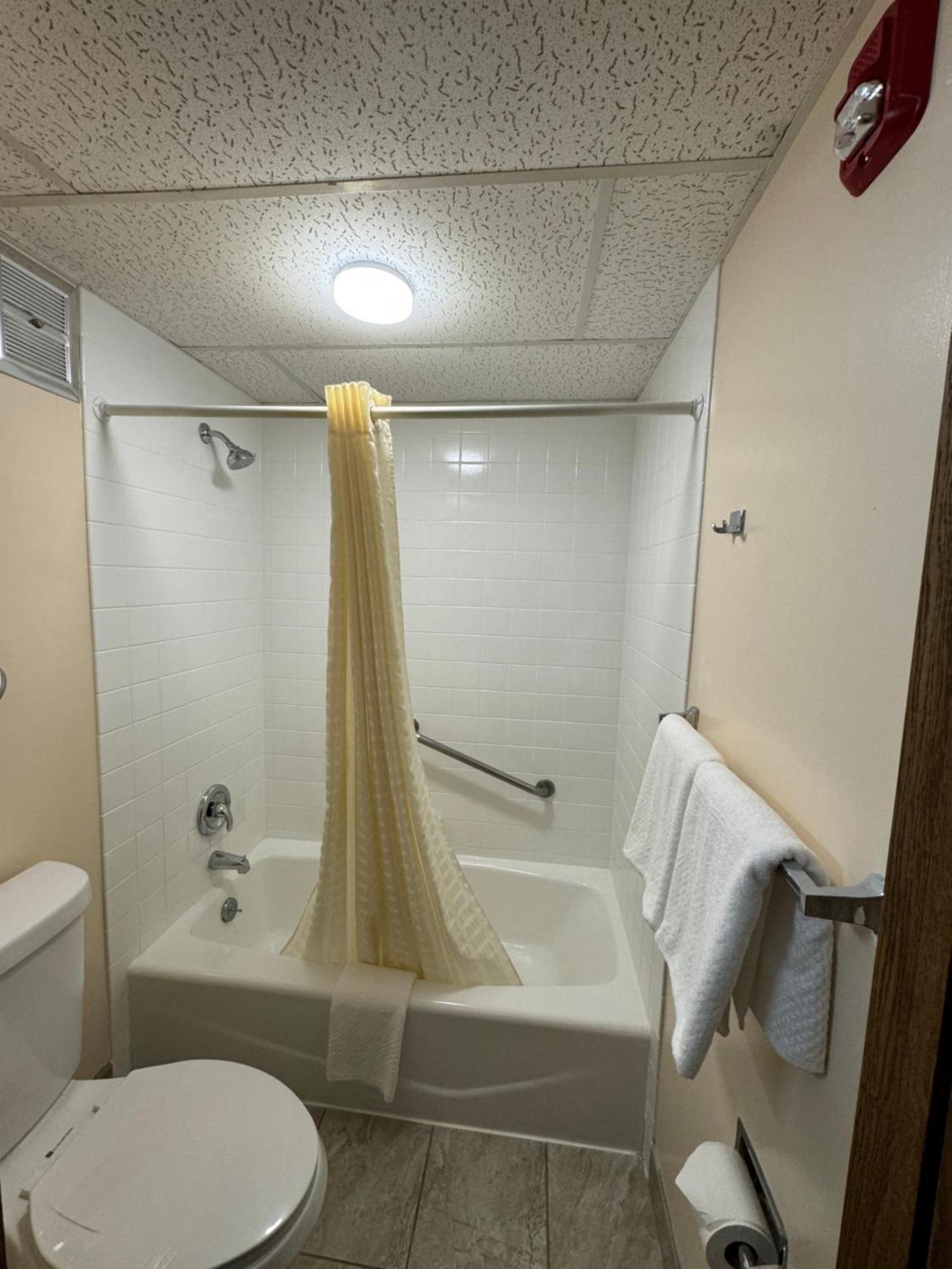 Econo Lodge Waite Park ภายนอก รูปภาพ
